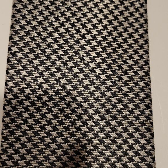 CROFT&BARROW tie 👔  - Picture 2 of 4